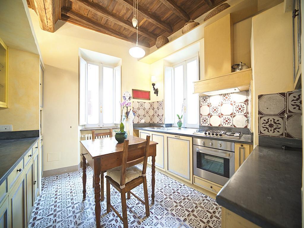 Charming Trastevere Apartment Roma Exterior foto